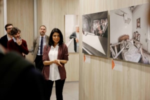 Visita la exposición fotográfica sobre los cristianos perseguidos en Siria