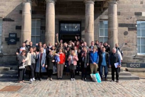 La coordinadora del Center for Study Abroad comparte su experiencia en un encuentro entre Universidades