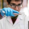 Alumno Laboratorio Probeta CEU USP