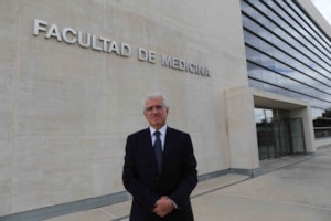 La coordinación médica de la Copa América de Fútbol, en manos de nuestro catedrático de Traumatología