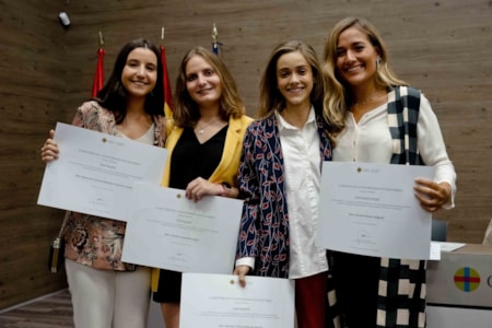 Alumnas Diplomas CEU Talent