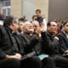 Padre riéndose