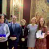 Profesora y alumna premios Cofares