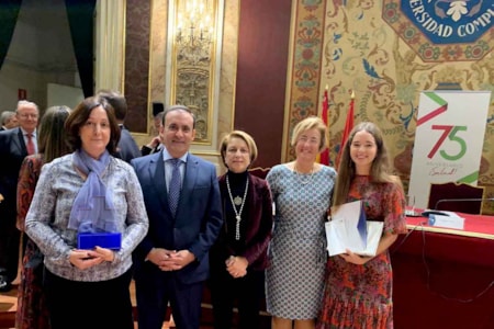 Profesora y alumna premios Cofares