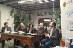 El catedrático Gabriel Galdón presenta su manual para el buen periodismo en la era de la desinformación