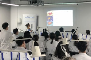  Estudiantes de Odontología participan en el taller de Biomateriales de ZIACOM