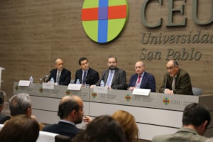 Desde la época contemporánea el enemigo de España nunca ha estado fuera 