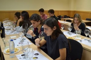 Celebrada la primera sesión del Taller de Cata de Vinos