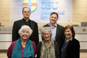 La Universidad conmemora la figura de Charles Dickens, 150 años después de su muerte