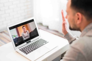 ¿Qué debemos tener en cuenta antes de hacer una videoconferencia?