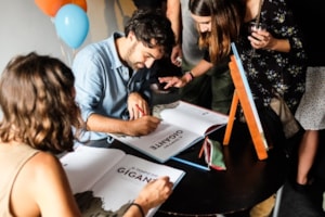 Un publicista del CEU, elegido mejor ilustrador extranjero de álbum infantil 